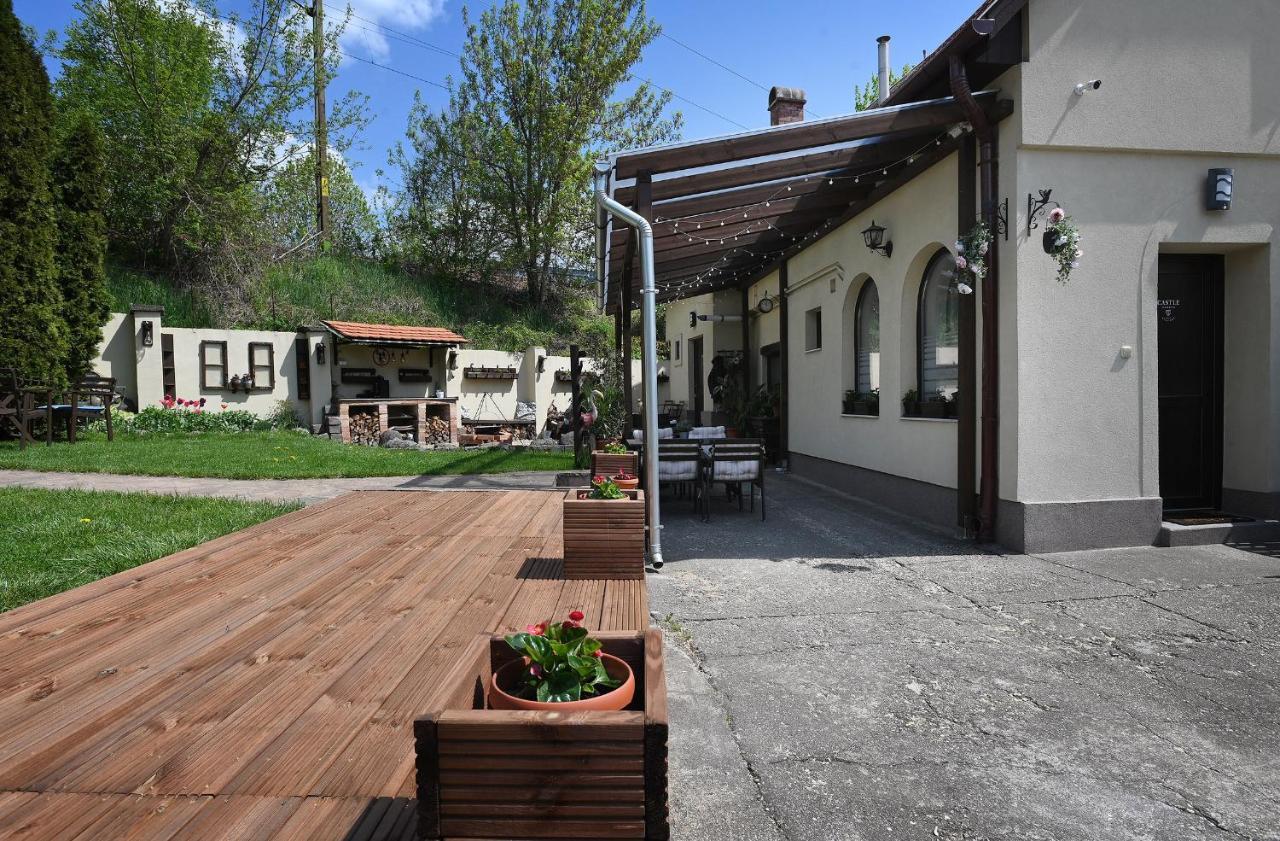 אגר Castle Garden Apartman מראה חיצוני תמונה